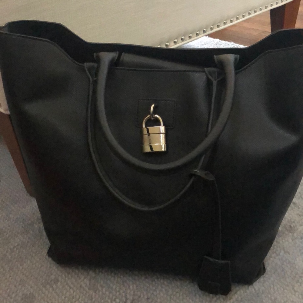 Women’s handbag